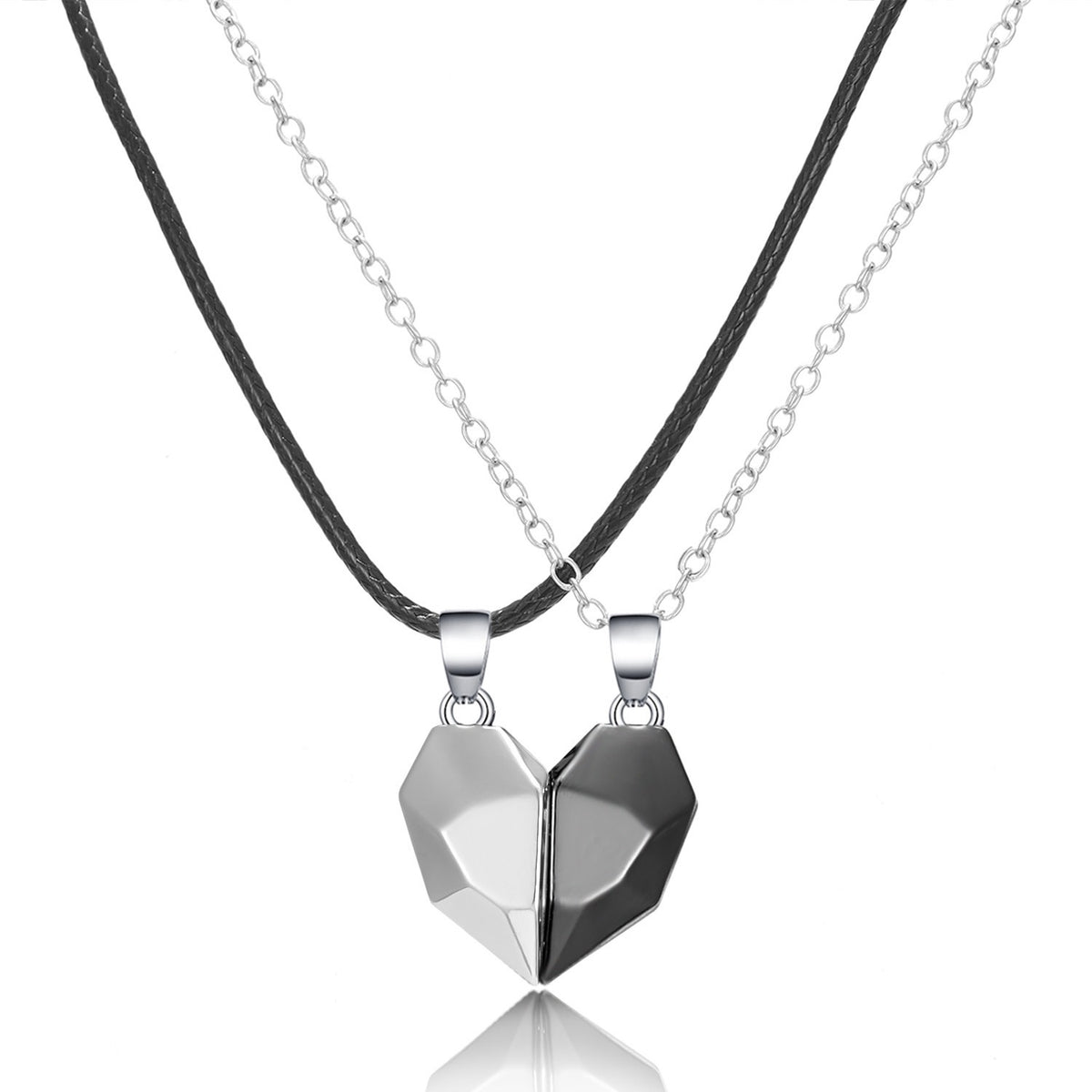 2Pcs Magnetic Split Heart Matching Bestie Necklaces 🤍🖤
