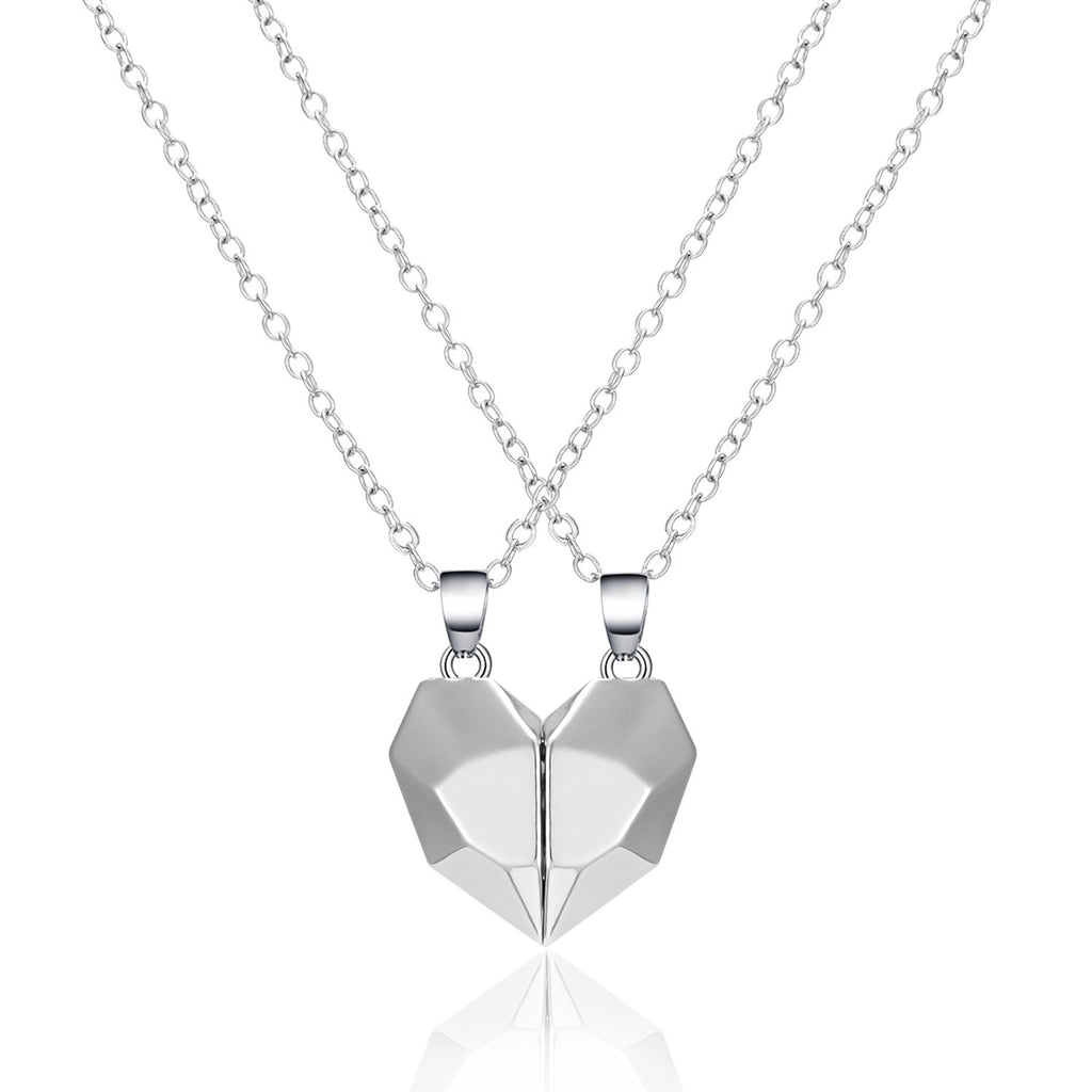 2Pcs Magnetic Split Heart Matching Bestie Necklaces 🤍🖤