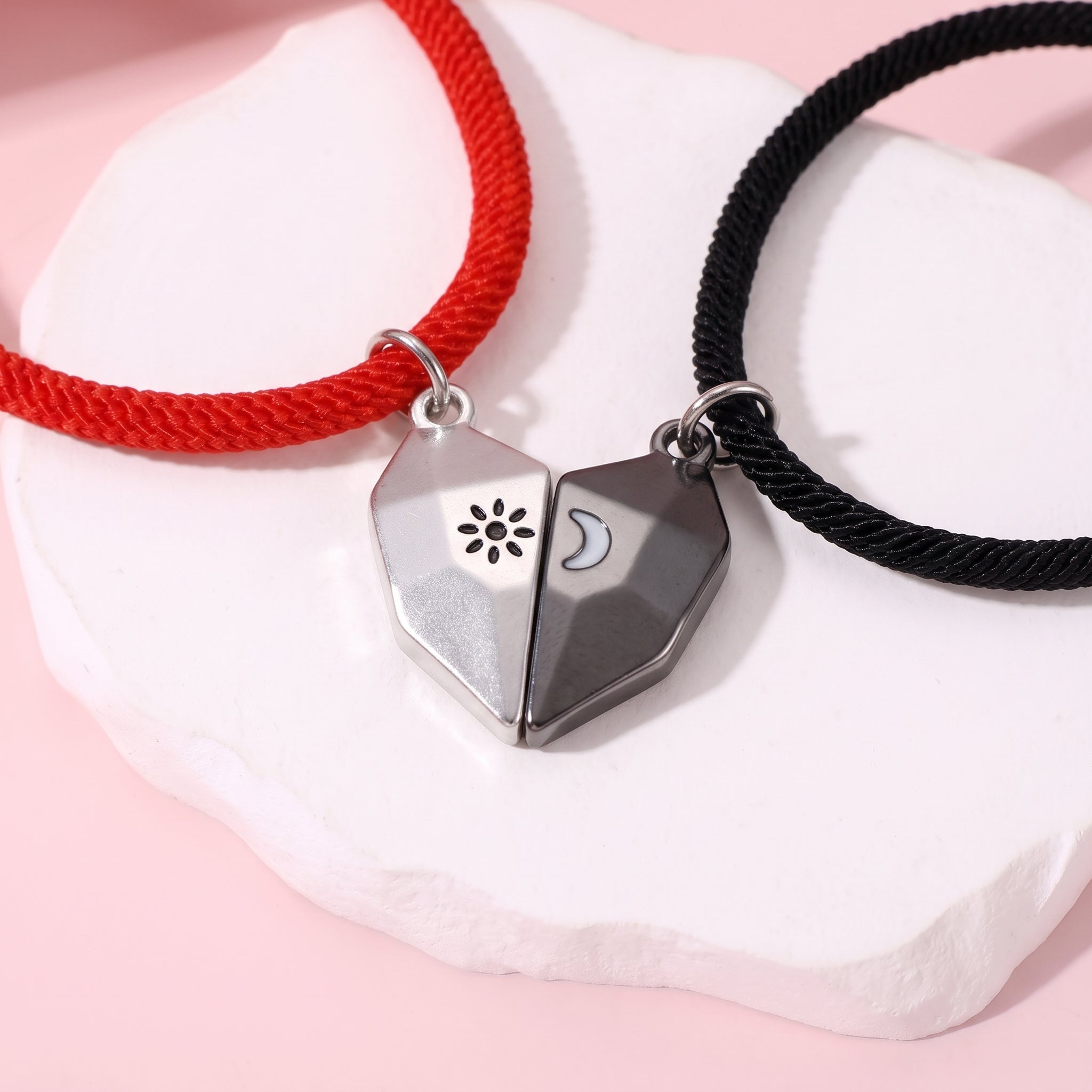 2‑Piece Sun & Moon Heart Couple Bracelets☀️🌙💞
